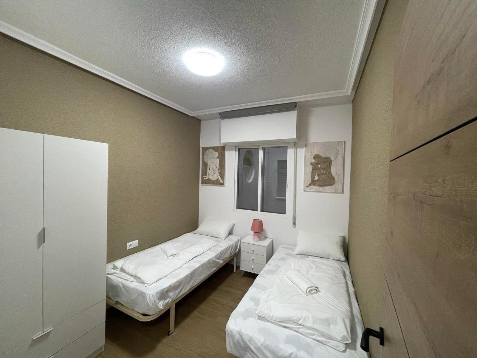 Ls18 By Zanis Apartment Torrevieja Ngoại thất bức ảnh
